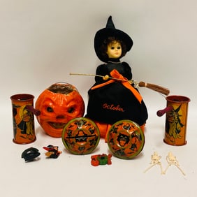 Vintage Halloween Décor