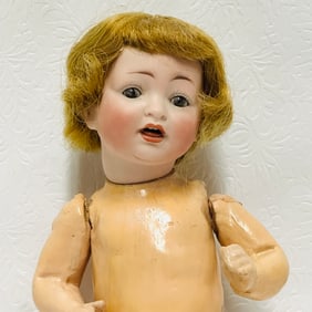 Antique Hertel Schwab 152 Baby Doll