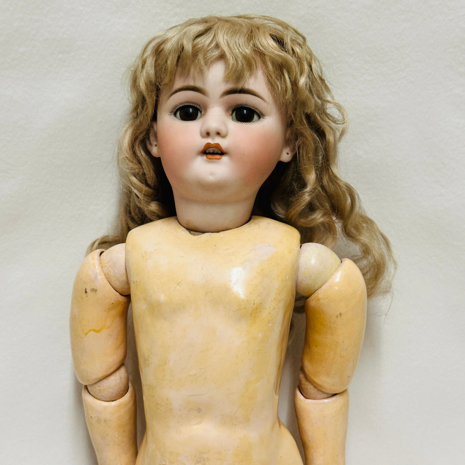 Simon and Halbig DEP Bisque head Doll: Simon and Halbig DEP, dark brown sleep eyes, beautiful painting, open mouth with teeth, earring holes with no chips, lush original mohair wig on wood and compo body with original finish, Simon and Hal