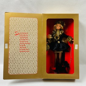 Barbie Doll Spiegel - Shopping Chic