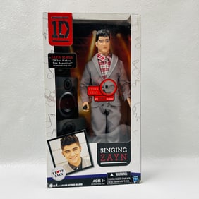 One Direction Singing Zayn Doll