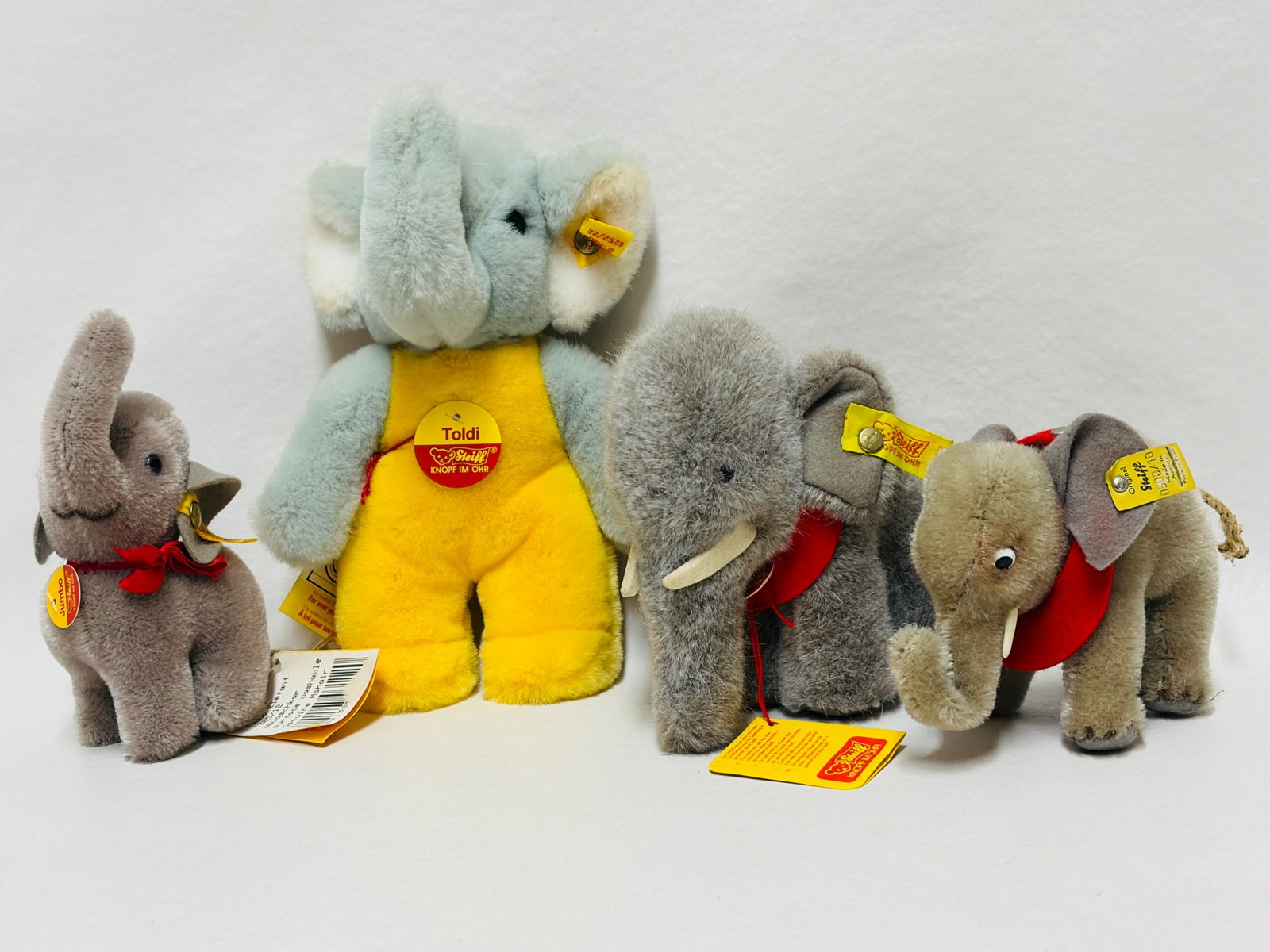 Steiff Toldi and Jumbo Elephants (1 of 20)