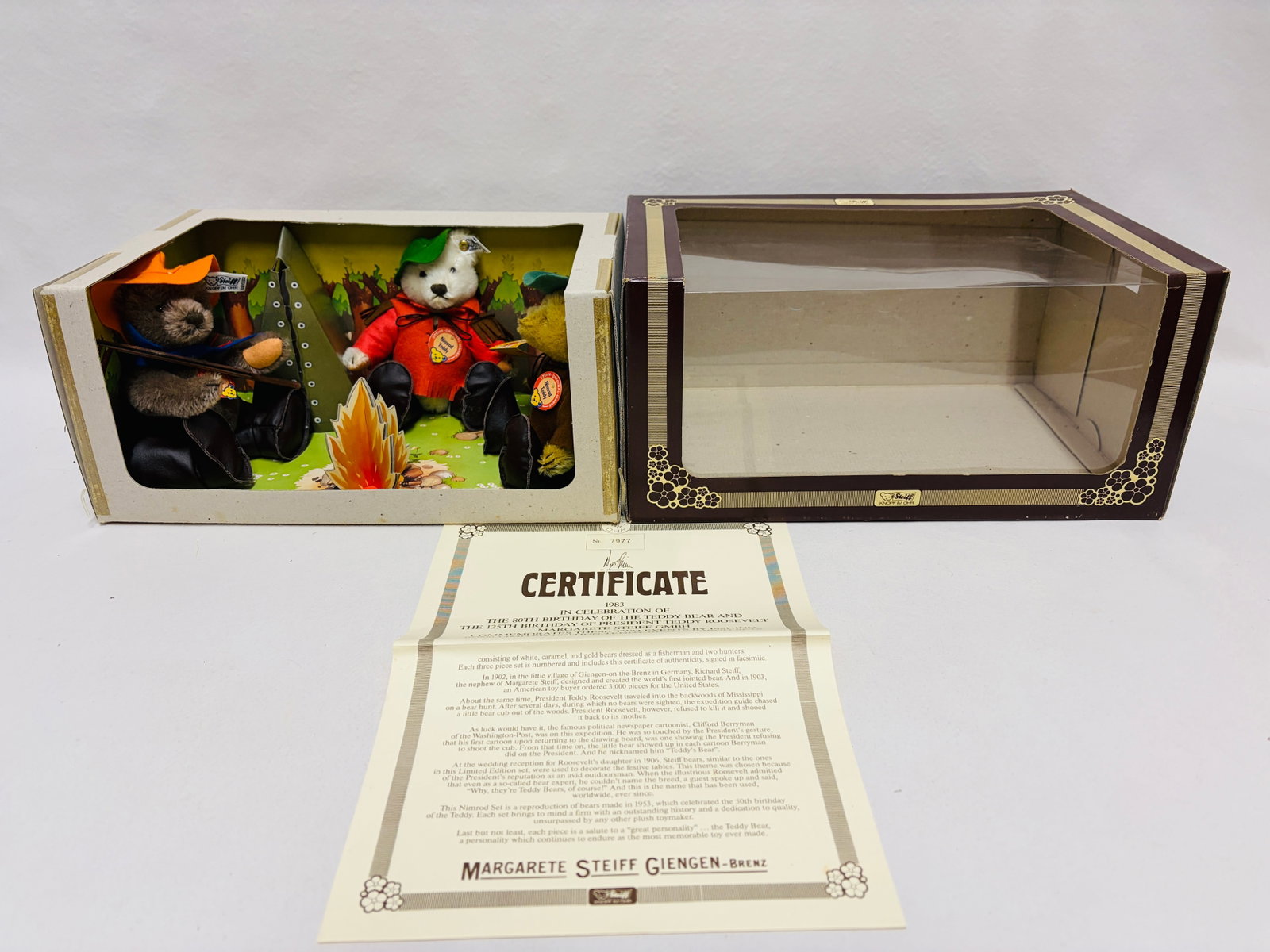 Steiff Nimrod Camping Set with Three Mohair Teddy Bears (1 of 16)