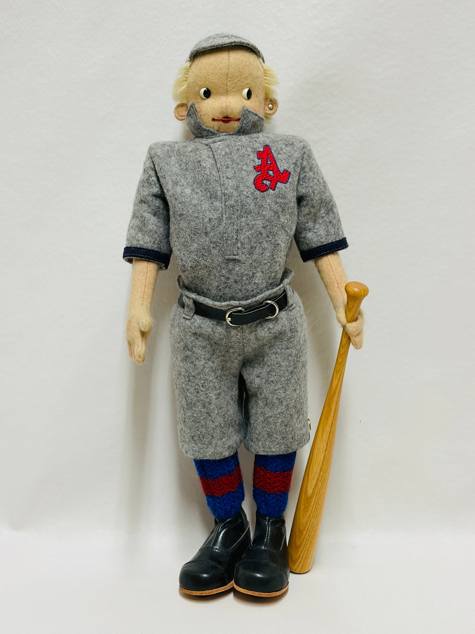 Steiff Limited Edition Jointed Baseball Player Doll (1 of 6)
