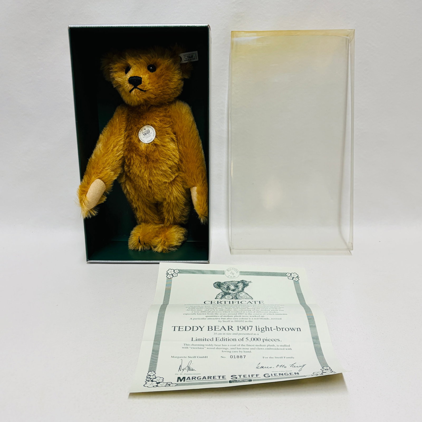 Steiff 1907 Teddy Bear, Limited Edition, replica: Steiff 1907 Teddy Bear, Limited Edition, replica ------------------ please review all pictures carefully because they are part of the description and show condition issues if any ------------------
