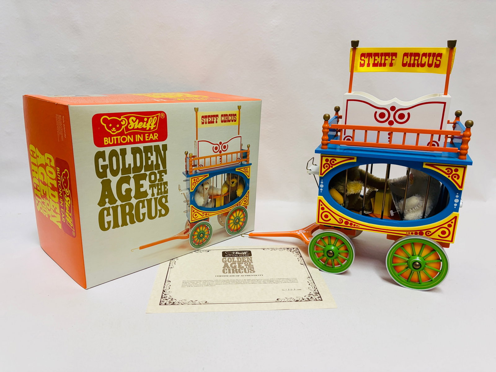 Steiff Golden Age of the Circus with two Dicky Teddy Bears and COA: Steiff Golden Age of the Circus with two Dicky Teddy Bears and COA ------------------ please review all pictures carefully because they are part of the description and show condition issues if any