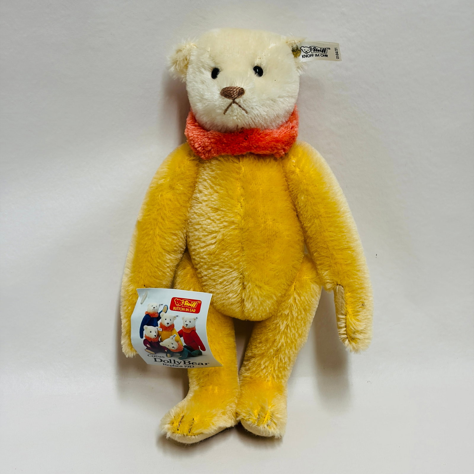 Steiff 1913 Circus Dolly Yellow Body Bear, replica (1 of 6)