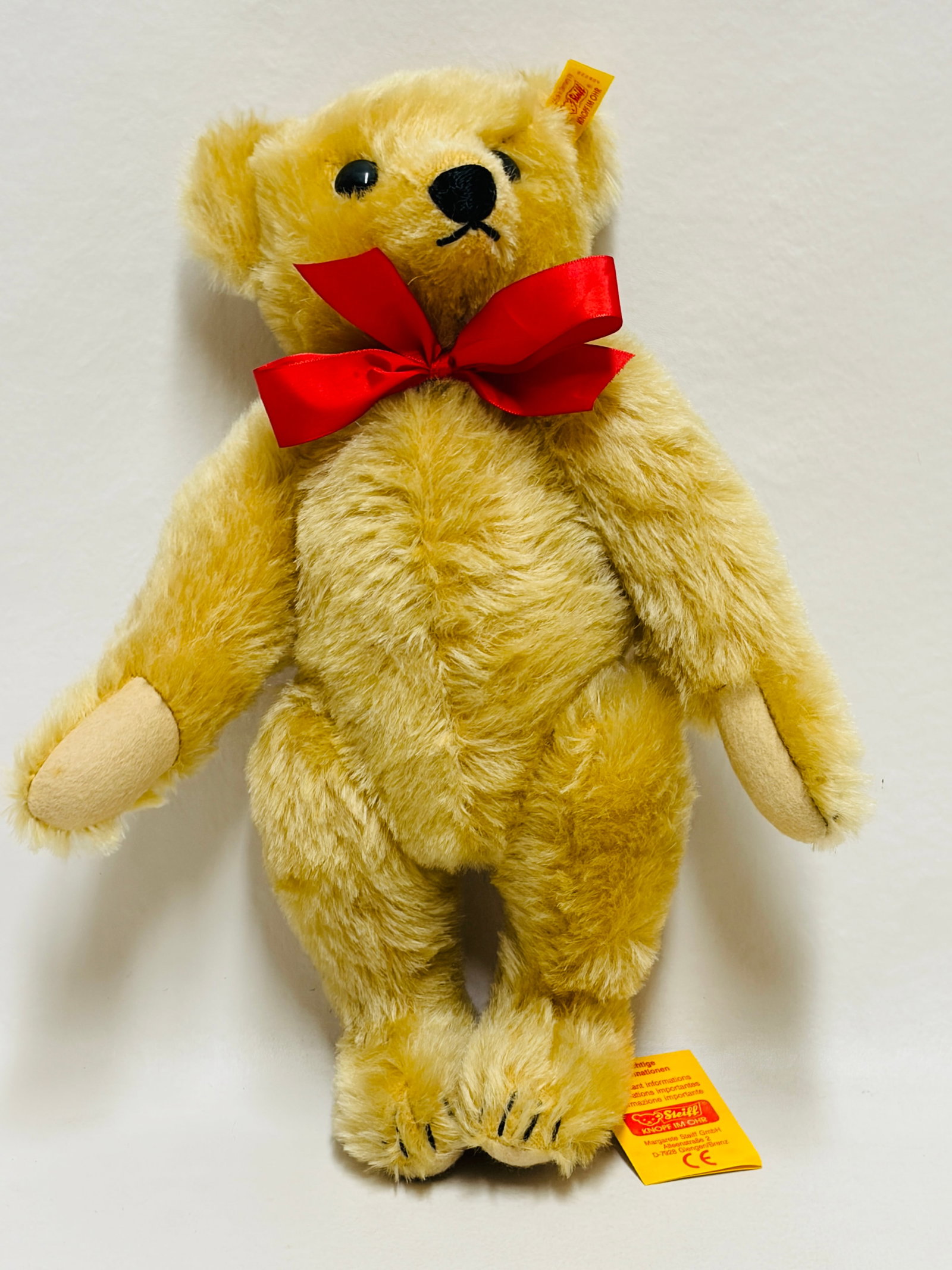 Signed Steiff Original 1909 Teddy Bear, replica (1 of 11)
