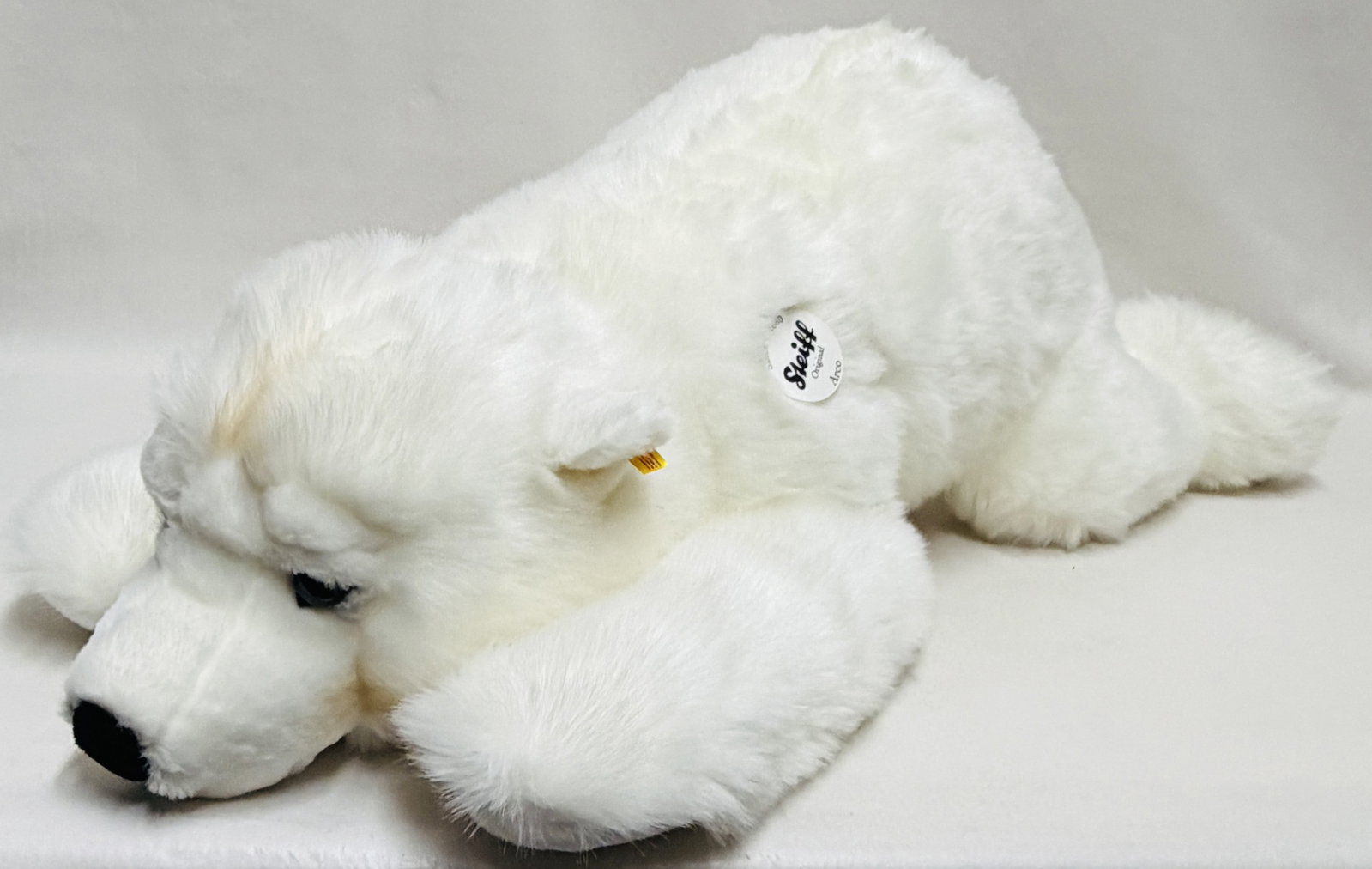 Large Steiff Polar Bear Arco Eisbar: Large Steiff Polar Bear Arco Eisbar ------------------ please review all pictures carefully because they are part of the description and show condition issues if any ------------------ please consider
