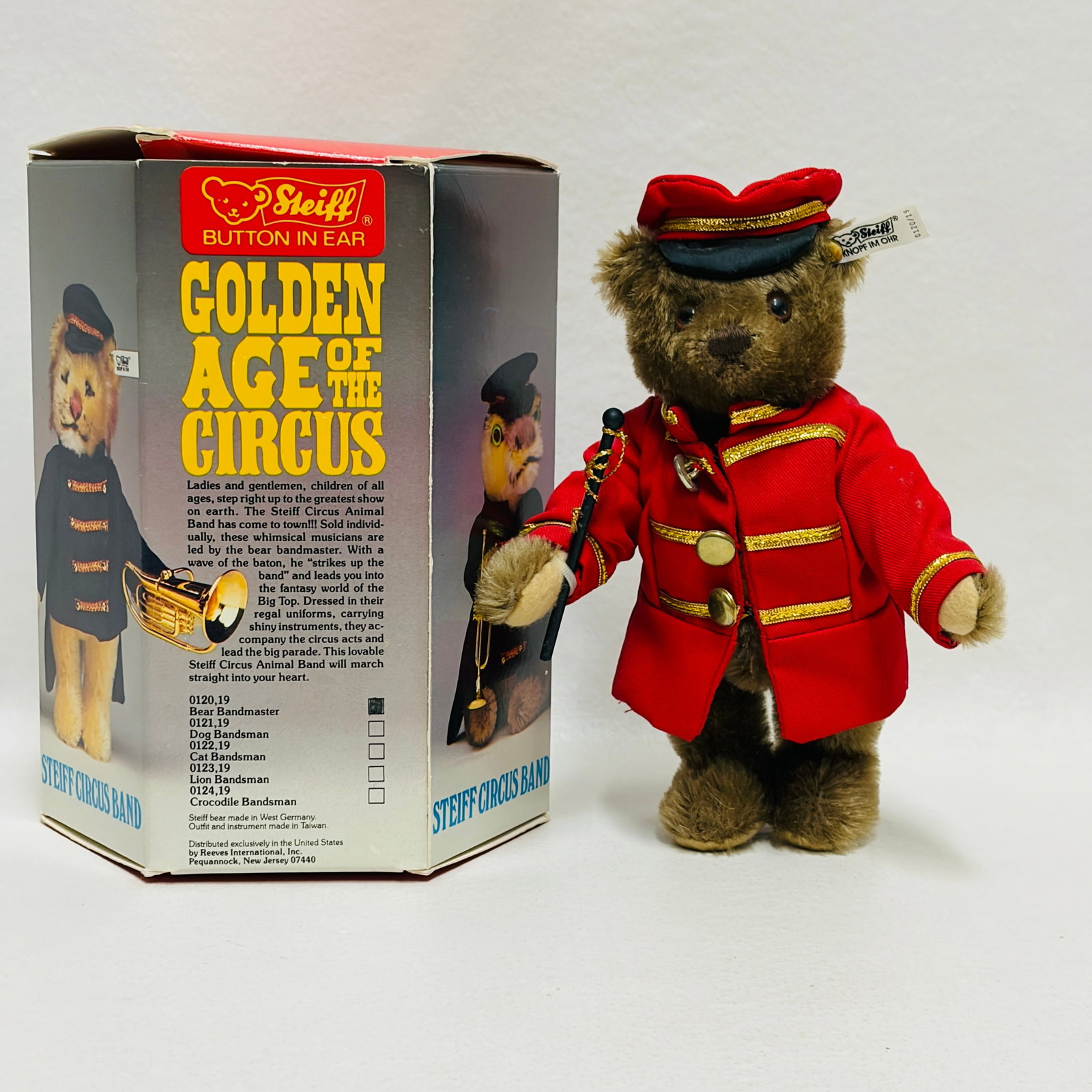 Steiff Golden Age of the Circus with Mohair Bear Bandmaster, LE (1 of 8)