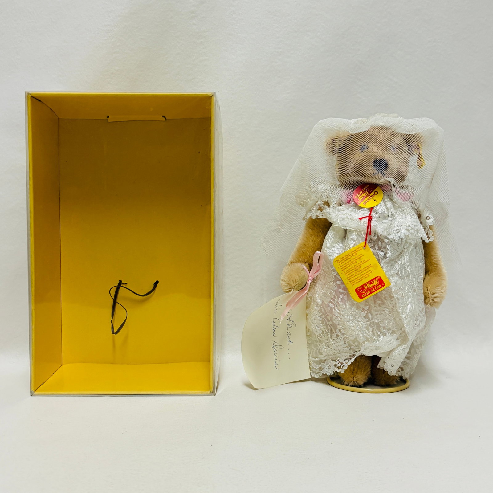Steiff Victorian Wedding Bride Teddy Bear: Steiff Victorian Wedding Bride Teddy Bear ------------------ please review all pictures carefully because they are part of the description and show condition issues if any ------------------ please