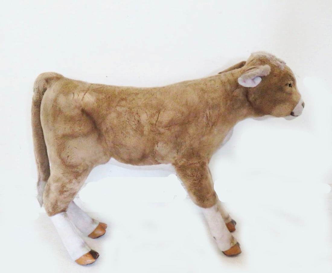 Lifesize Studio Steiff Young Cow (1 of 7)