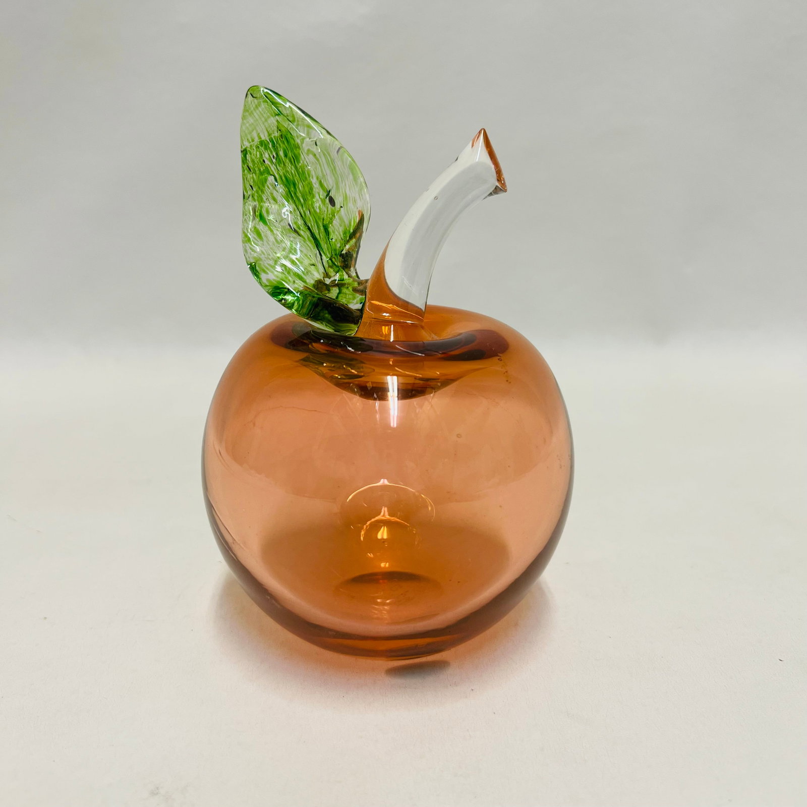Adam Jablonski Signed Art Glass Amber Peach Apple Paperweight: Adam Jablonski Signed Polish Art Glass Amber Peach Apple Figurine Paperweight