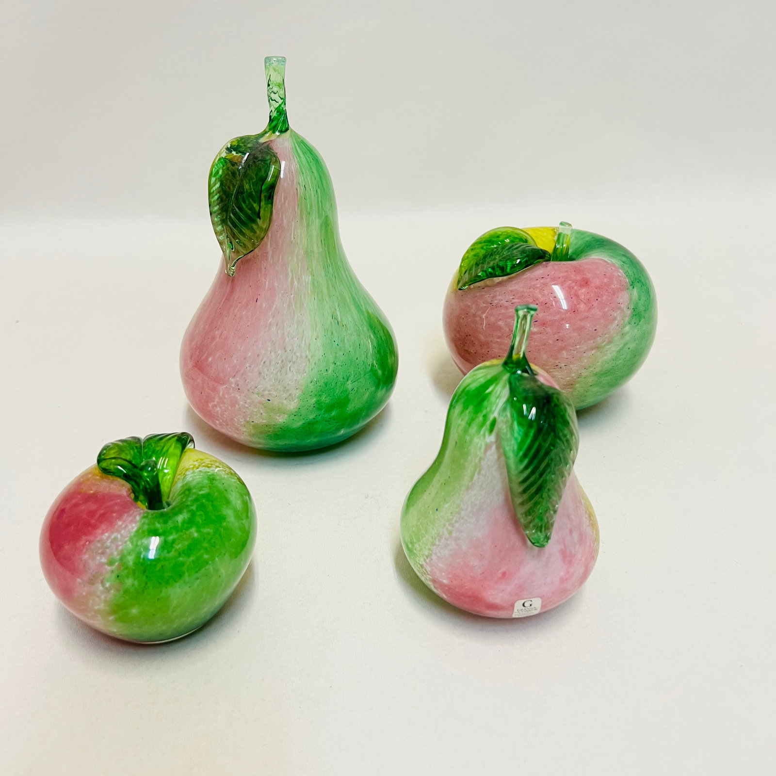 Collection of Four Gränna Glasbruk Swedish Art Glass Pears and Apples: Collection of Four Gränna Glasbruk Swedish Art Glass Pears and Apples