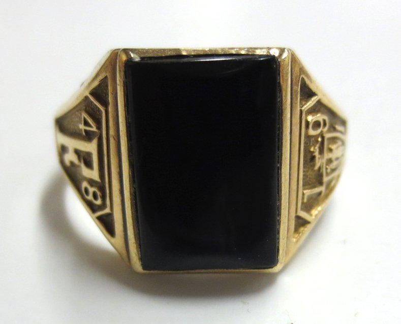 1948 10kt Yellow Gold Class Ring, Monogram: 1948 10kt Yellow Gold Class Ring, Monogram