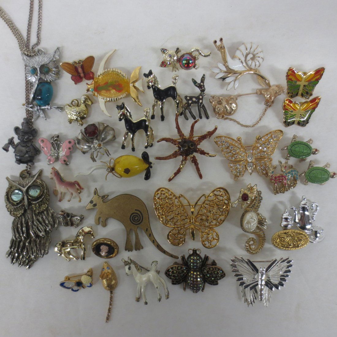 Jewelry - Animal Shaped Pins, Kirks Folly Bee, Trifari,: Jewelry - Animal Shaped Pins, Kirks Folly Bee, Trifari, owl pendants, Roman