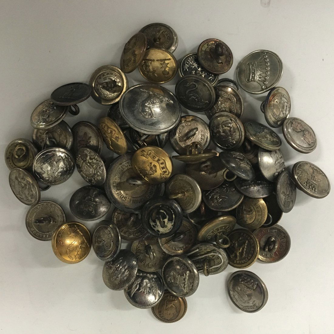 Military large Collection of buttons, English, (1 of 3)