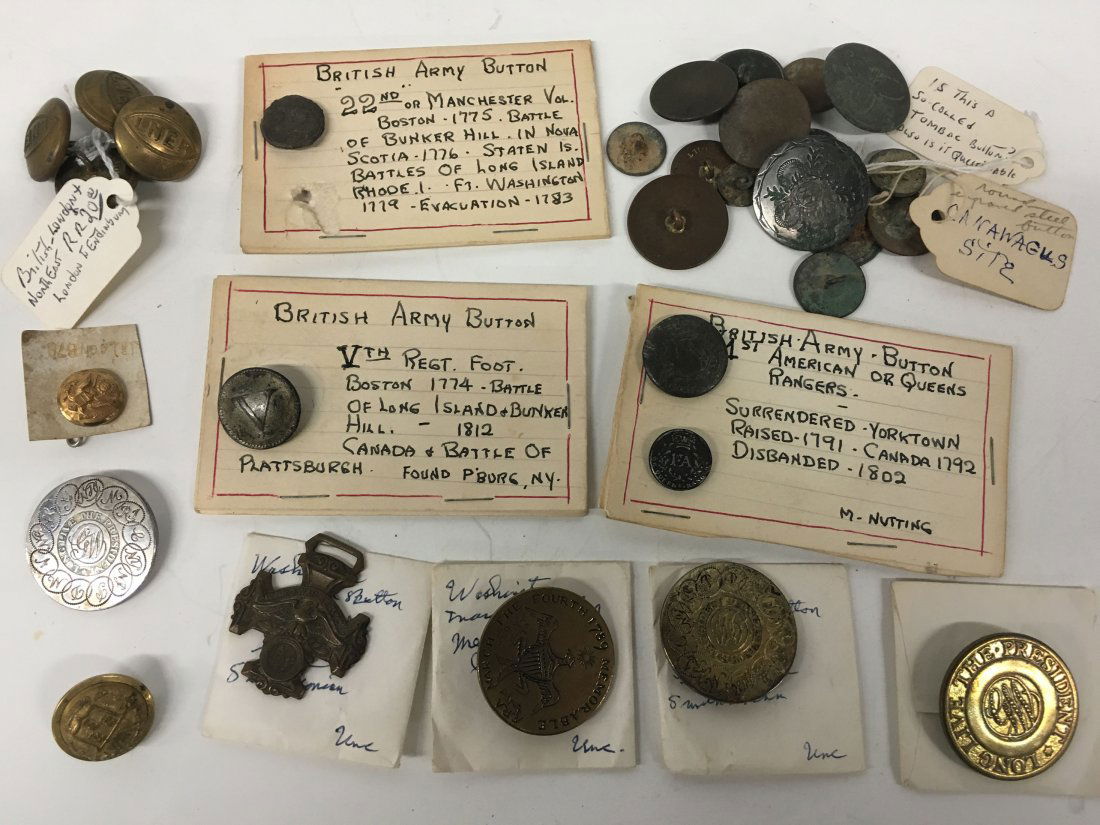 Military Buttons, British Army and pins (1 of 8)