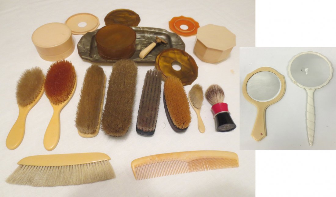 large collection French Ivory and celluloid vanity (1 of 2)