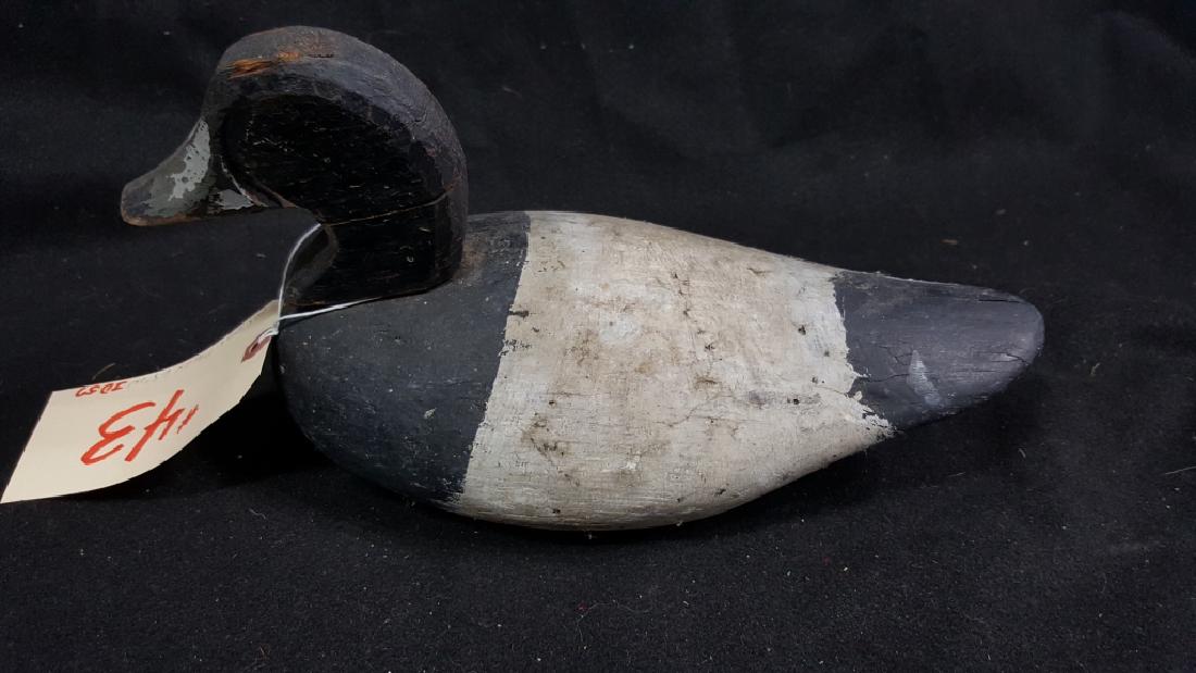 A Vintage Working Duck Decoy. (1 of 3)