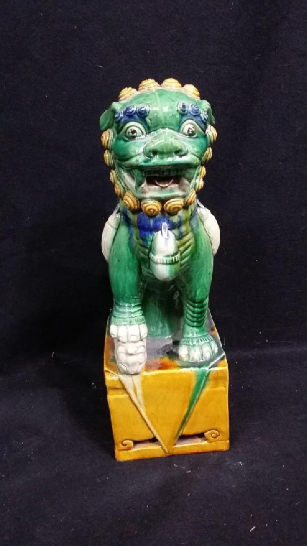 A Large Chinese Pottery Fu Foo Dog Statue (1 of 5)