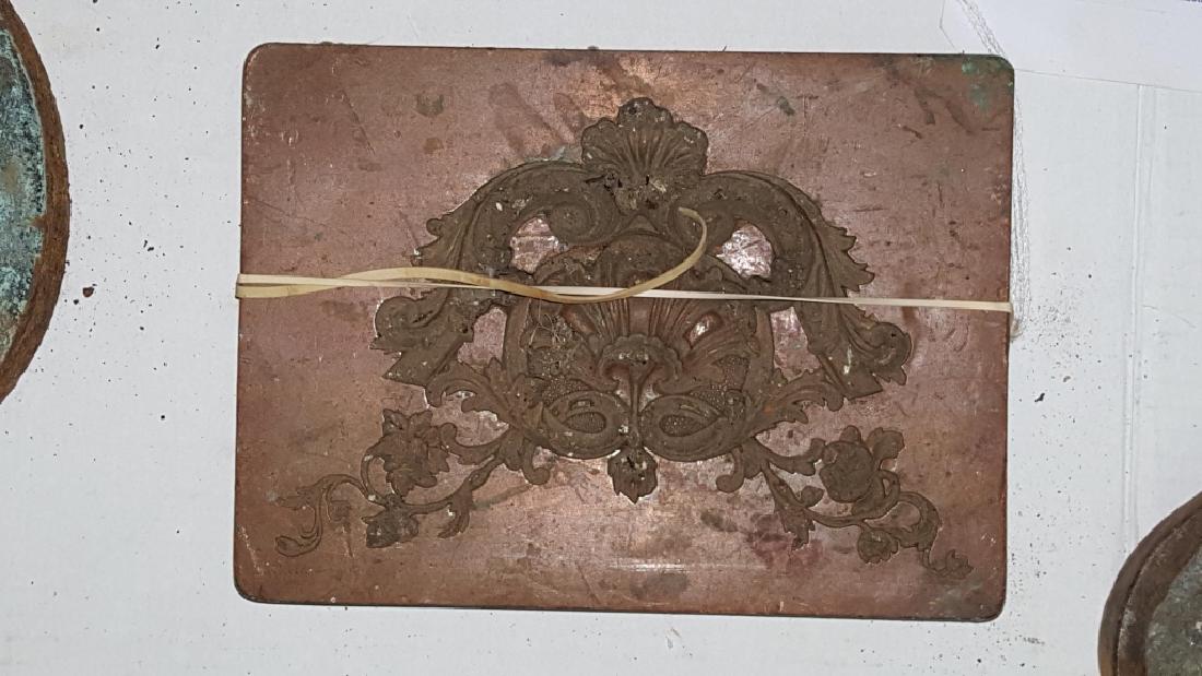 Early 19thC Copper and Lead Architectural Mold: Very heavy, we are recommending pick-up or private delivery service. 8" X 5 7/8" X 7/8" Scrolling floral design