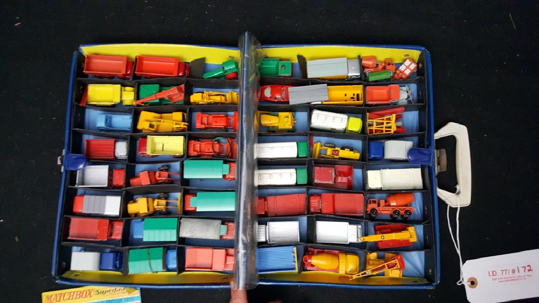 49 VINTAGE construction matchbox vehicles (1 of 14)