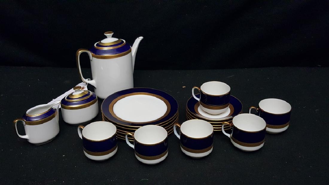 Hutschenreuther Cobalt & Gilt Tea Service (20 pcs) (1 of 2)