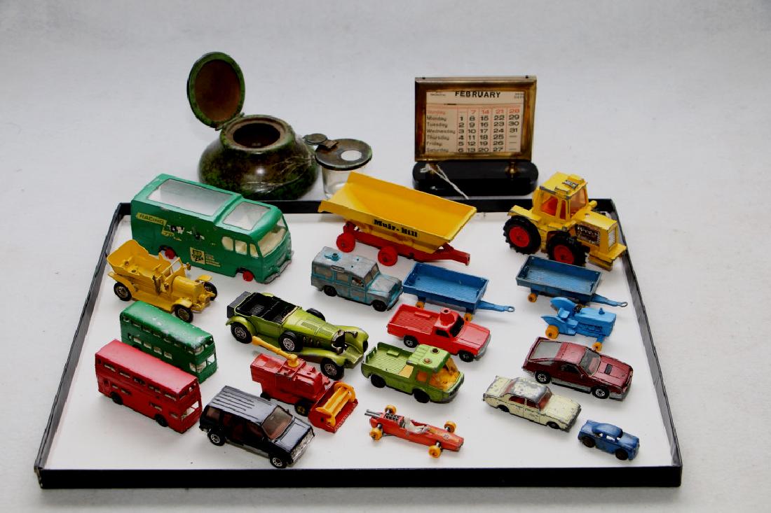 Lesney products "Matchbox" car & more !!: Over 20 Cars !!! Great buy !!