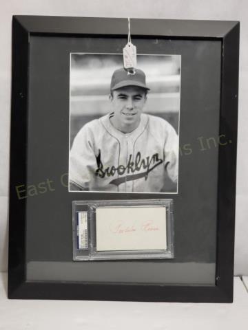 Brooklyn Dodgers Pee Wee Reese PSA Sig & Photo: Brooklyn Dodgers Pee Wee Reese PSA/DNA certified signature & Photo. Framed 16" X 20"