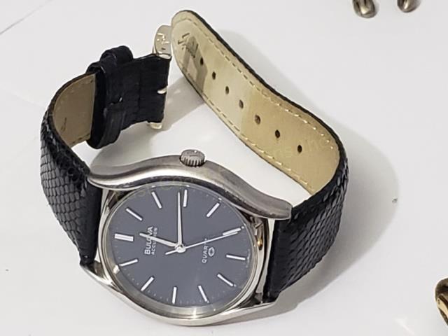 Bulova Accutron Quartz Blue Dial As Found: Not running. Bulova N7. Stainless case.