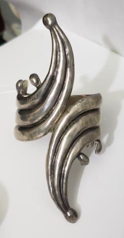 Taxco Sterling Silver Large Bracelet AV (1 of 2)