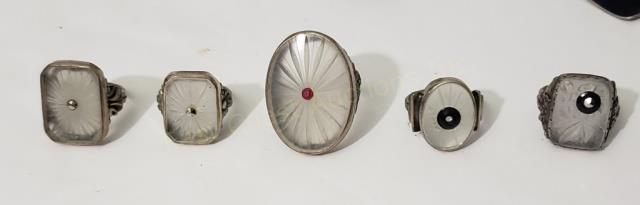 Group of 5 Rings With Crystal Centers (1 of 6)