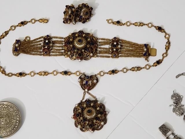Incredible Hobe Jewelry Suite 3 Pcs (1 of 3)