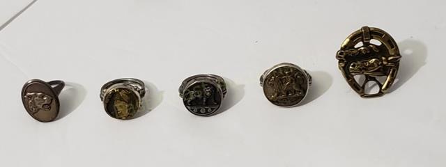 Antique Buttons Mounted As Rings (5) (1 of 4)