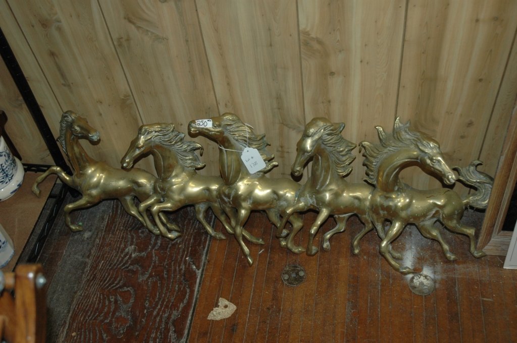 Vintage Solid Brass 5 horse wall decoration: Vintage Solid Brass 5 horse wall decoration. Very heavy measures 46" x 16"