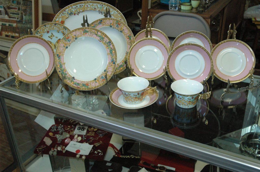 Ikarus Paul Wunderlich Rosenthal Versace dishes: Serving Platter, 2 Tea Cups, 6 Tea cup Saucers, 2 Soup dishes, 1 Salad dish, 1 H'orderves plate. Never used in great condition. Every dish comes with metal stand.