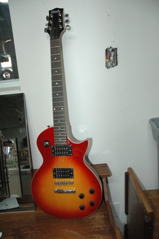George Washburn Limited Electric Guitar Oct 07 2013 East Coast Auctions In Ny