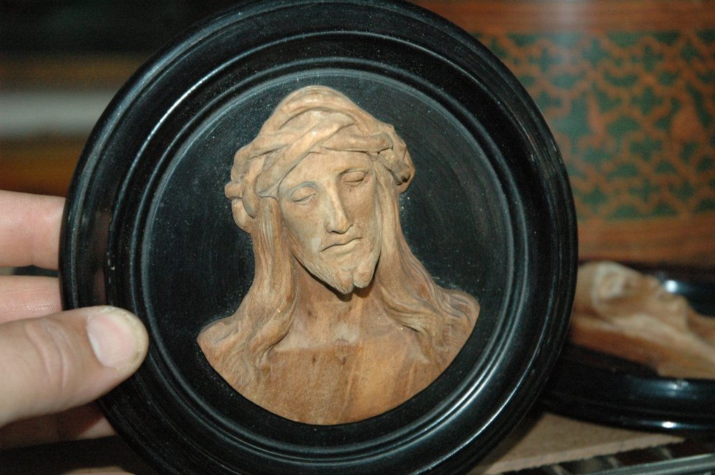 Wood lot: Antique bellows with lion, gavel from Bonnie Barton Tenth Grade Rep. G.W.H.S. w' 42, maple sugar duck, red covered box , and 2 religious plaques