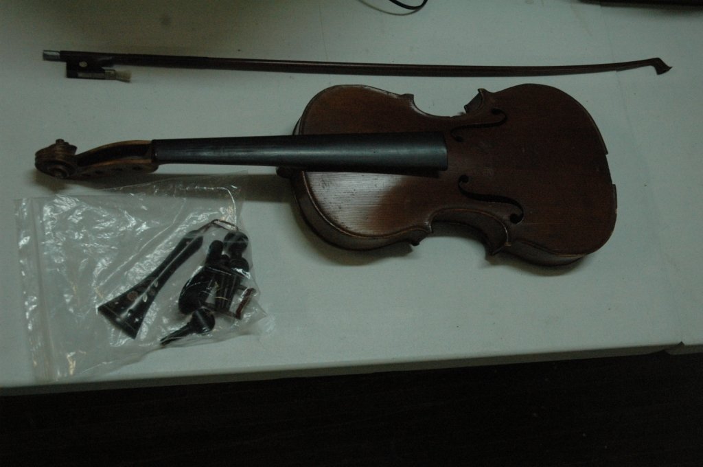 Garparo da Salo Original Violin: 23.5 x 8