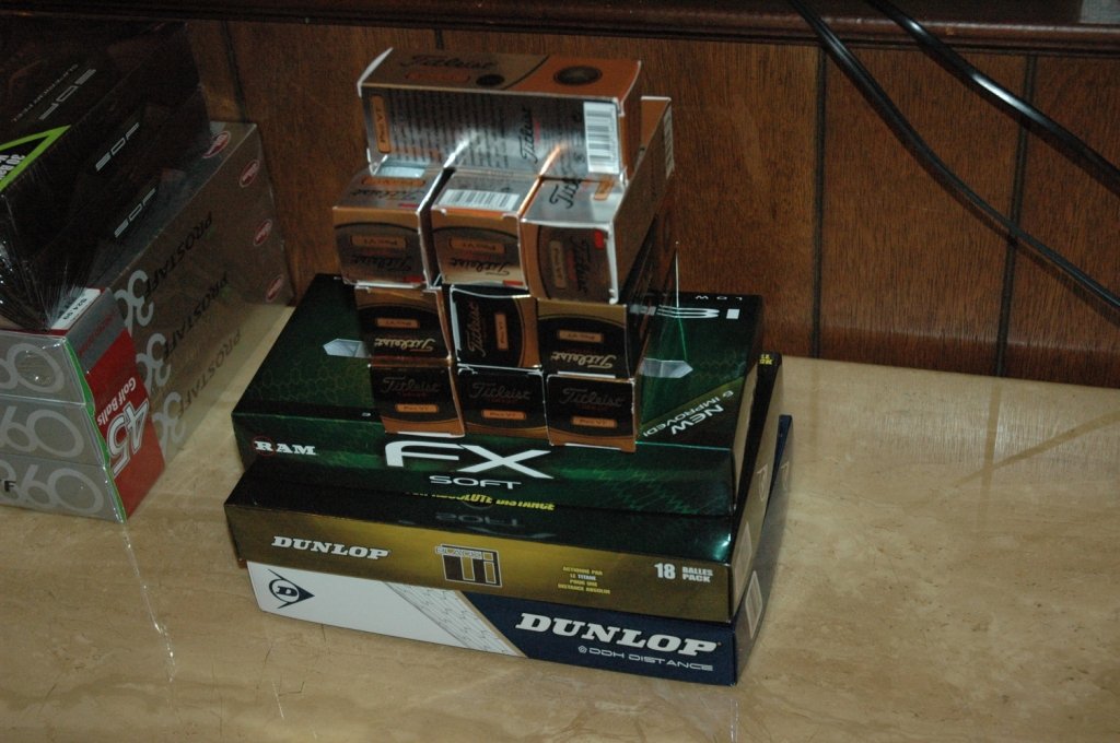 84 brand new golf balls: Dunlop, Titlest and Ram