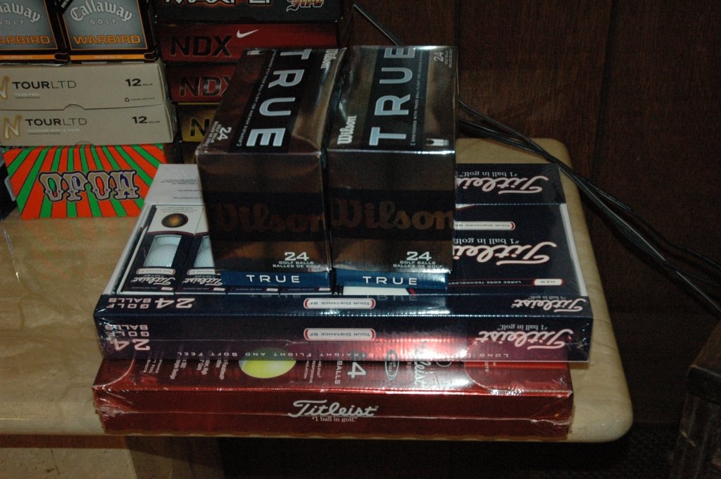 96 brand new golf balls: Wilson, true, Titleist