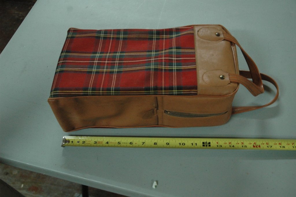 The Deluxe Thermos Sandwich Box set and bag: The Deluxe Thermos Set is the classic carry all for all occasions. Thermos , a Sandwich Box and a zippered plaid & faux Leather Bag.14.5" X 8"