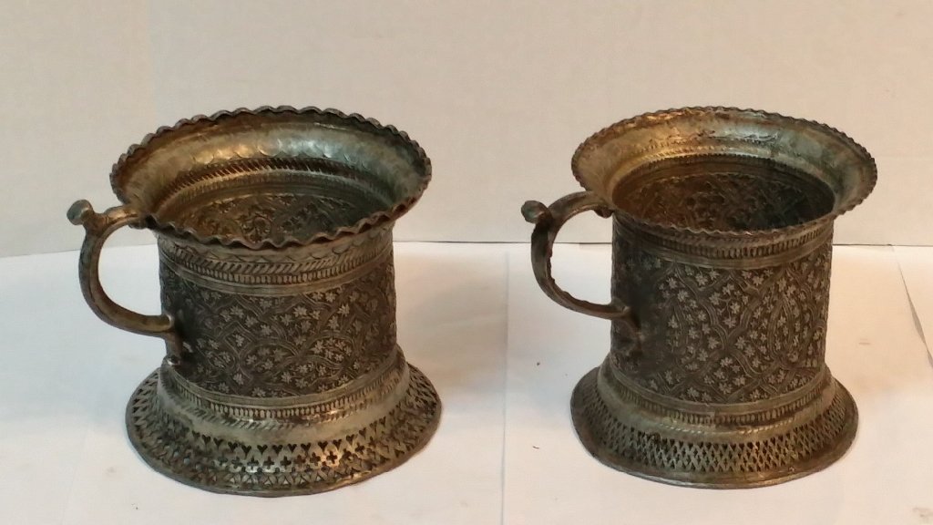 2 Middle Eastern Hand Knocked ?Teapots?: Unique large mugs or teapots.