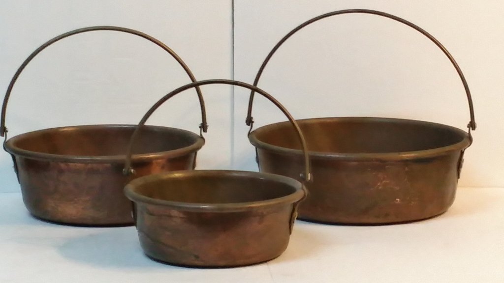Early Heavy Duty Graduating Copper Pots: Great condition with sing handles.