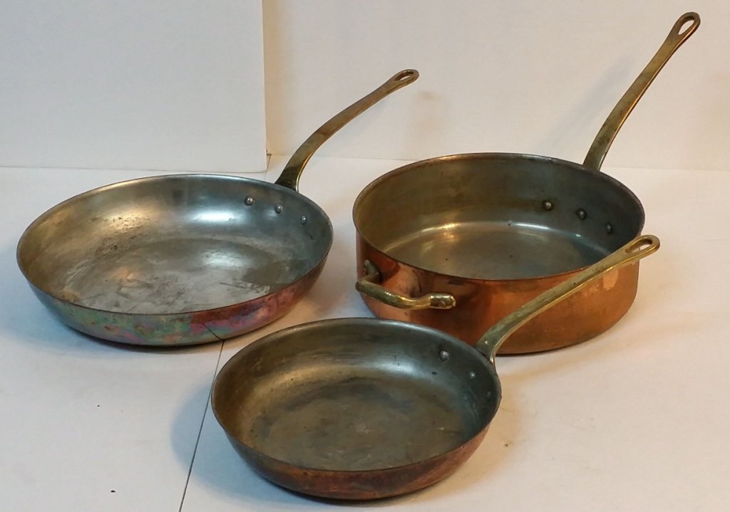 Collection of Copper Skillet & Frying Pans: 1- 10" Copper Skillet, with 8" & 10.5" frying pans.