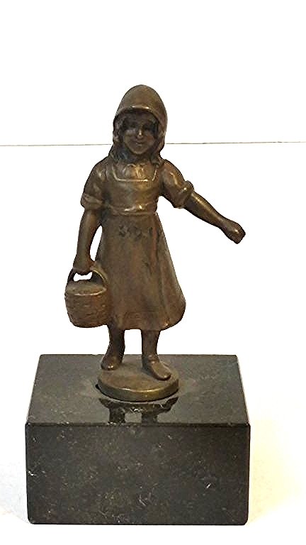 Bonze figure signed Keck (Hans Keck): KECK, HANS German sculptor, active early 20th century. Young farmer girl bronze, remnants of paint. marble base. figure is 3.5" tall