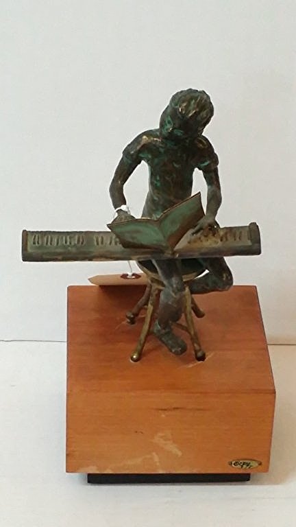 Curtis Jere Bronze Keyboard Player: 11.5" X 5.5"