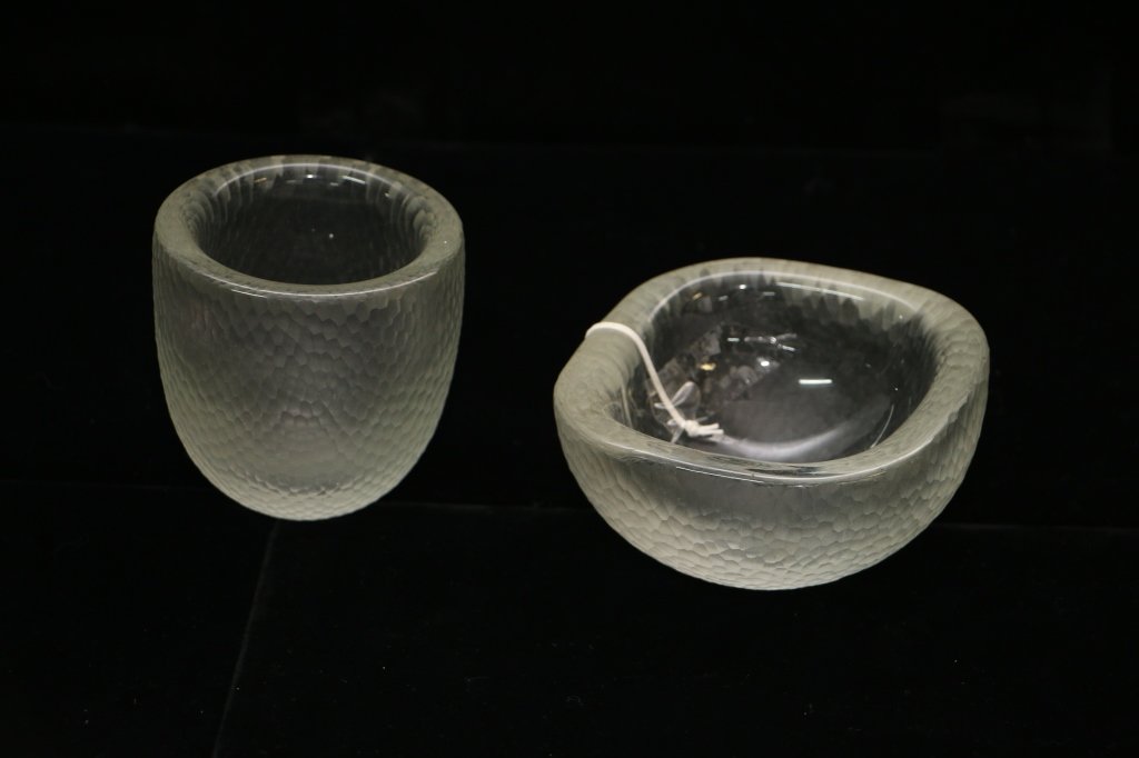 Venini Murano Signed Glass Carlo Scarpa (?): A bowl and a vase (maybe a cigarette holder and an ashtray?) script signature "Venini / Murano". The vase appx. 3 3/16" tall, the bowl 4 3/16" wide. This appears to be in the "Battulo" pattern, design