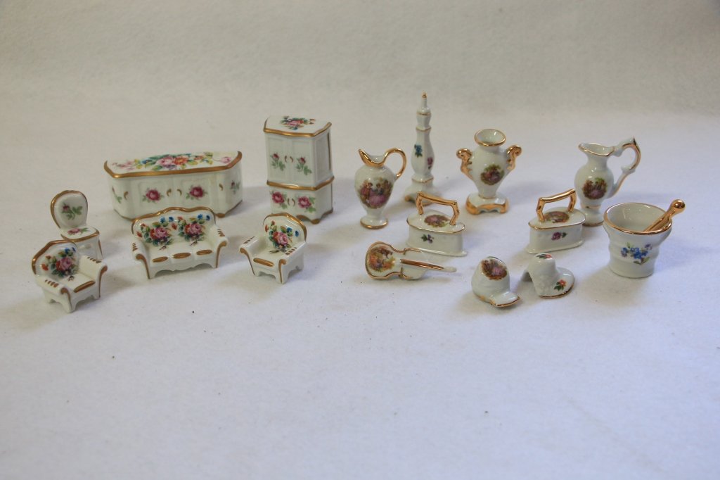 Limoges Doll House Minis: Assorted porcelain miniatures, by limoges